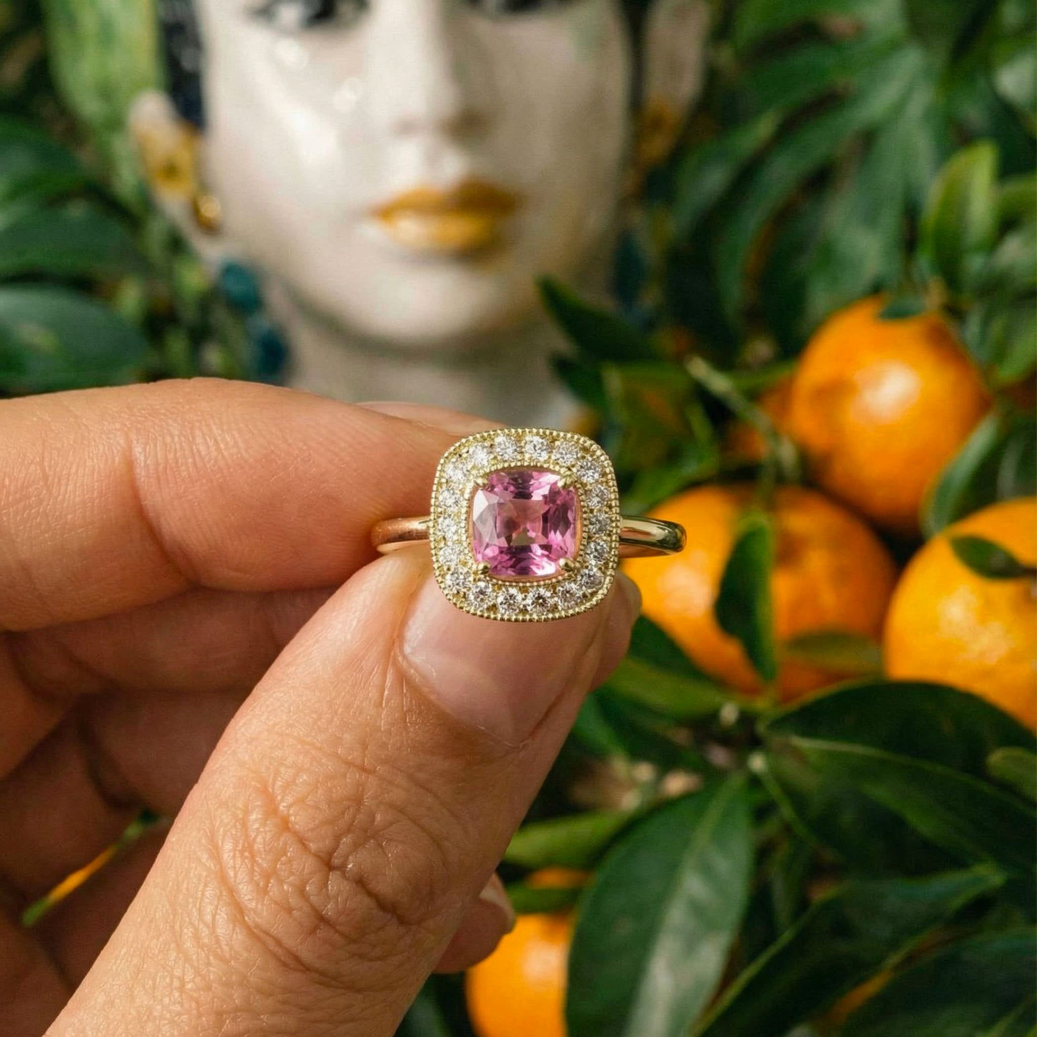 Bague saphir rose coussin diamants joaillerie Maison Mandarine