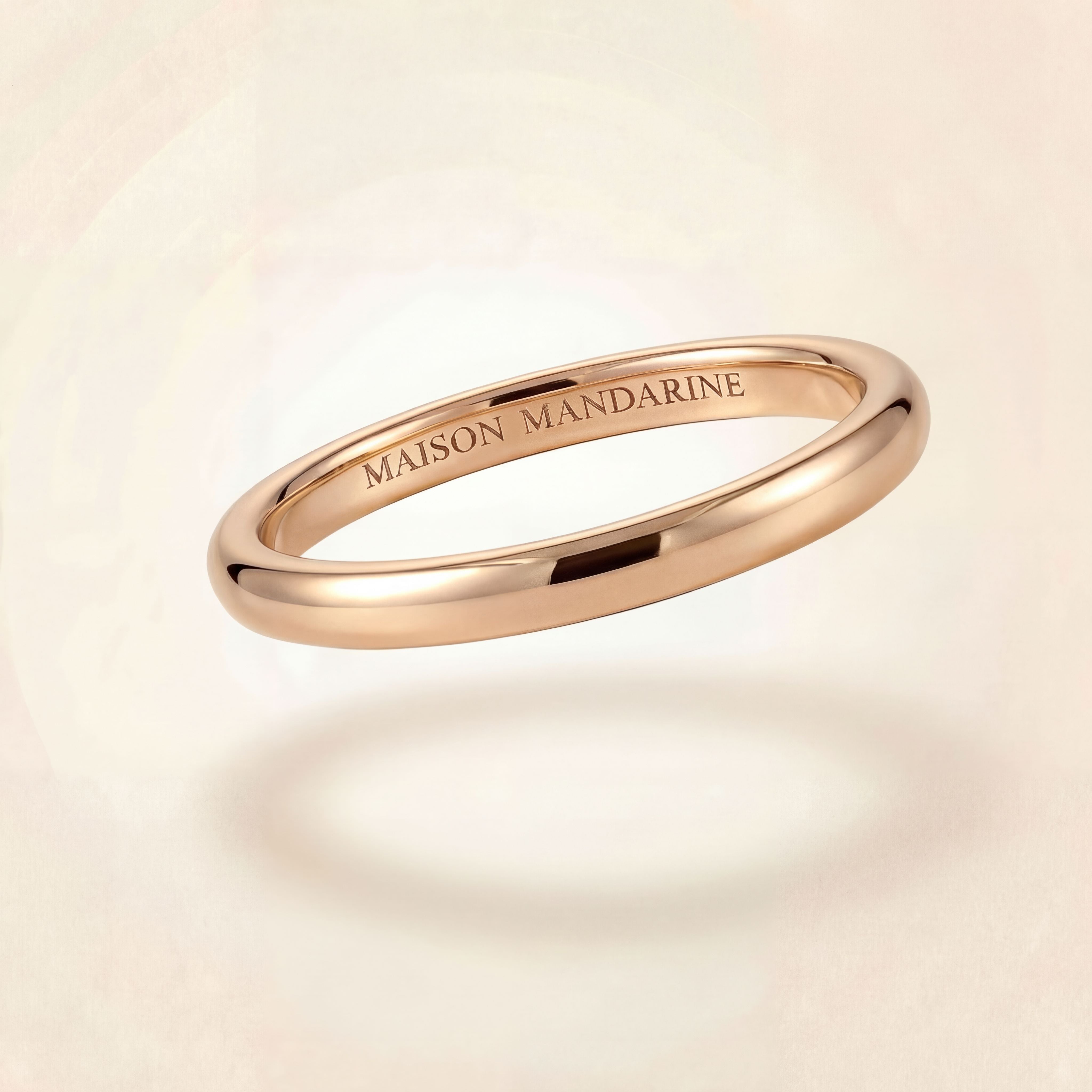 Alliance jonc confort 2 mm en or rose 18 carats pour femme, finition polie, joaillerie parisienne Maison Mandarine